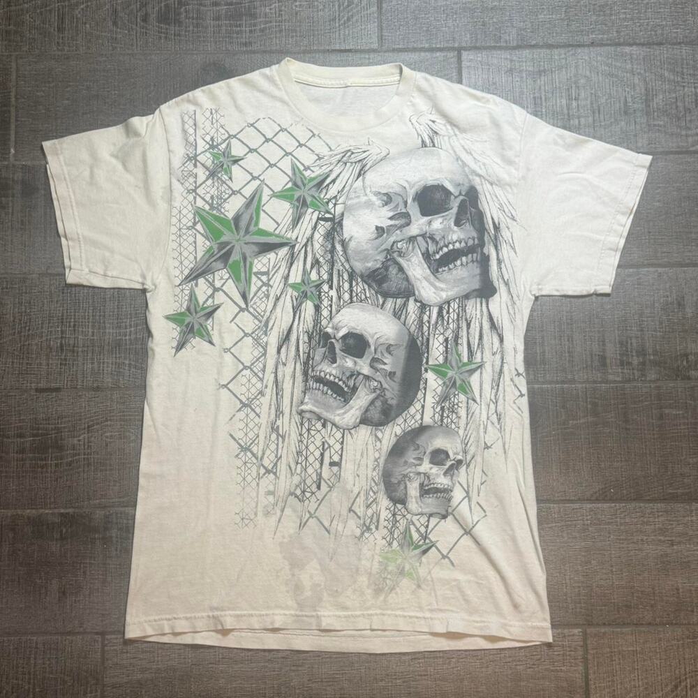 White and green skulls